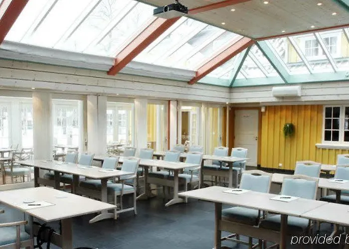 מלון Engo Gard & Restaurant 5*