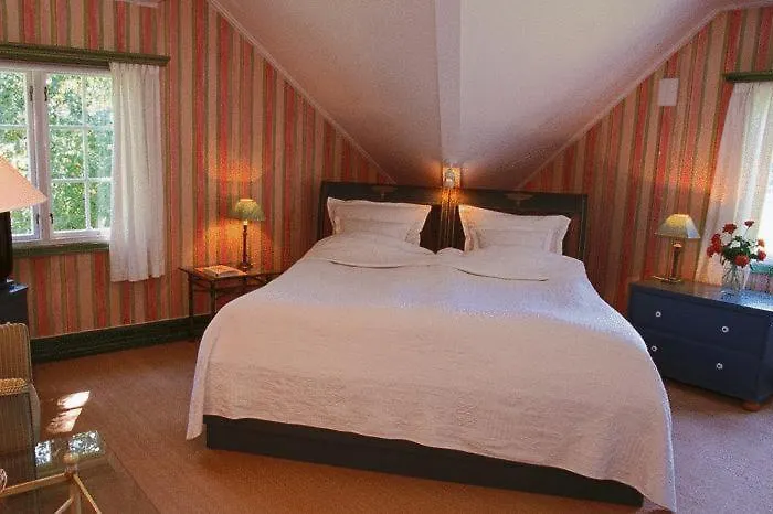 Engo Gard & Restaurant