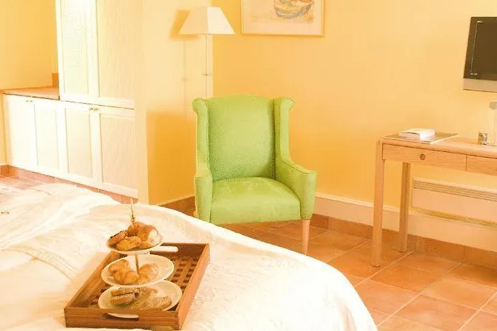 Engo Gard & Restaurant מלון 5*