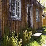 Отель Engo Gard & Restaurant