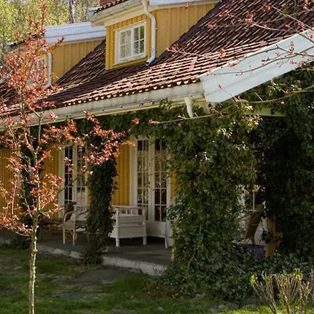 Engo Gard & Restaurant Hotel